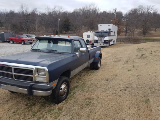 1992 Dodge Ram 3500 - photo 2