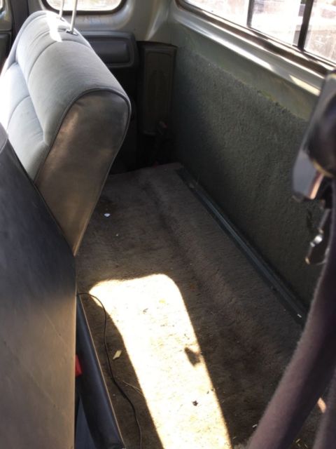 1992 Dodge Ram 2500 - photo 8