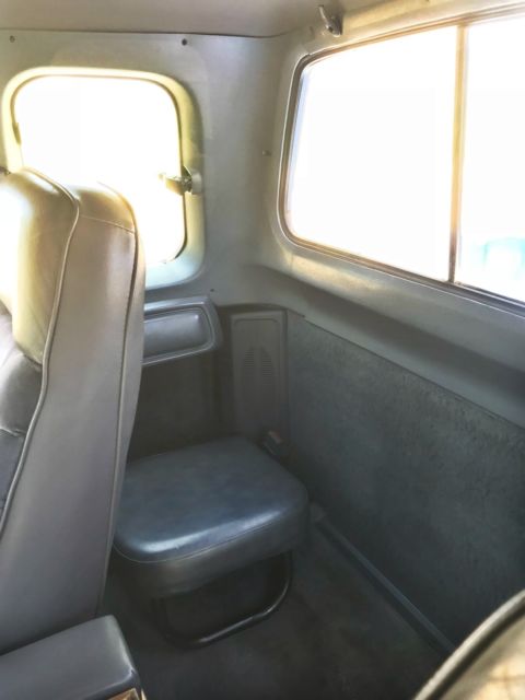 1992 Dodge Ram 2500 - photo 13