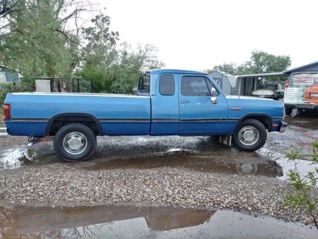 1992 Dodge D250 - photo 5