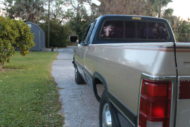1992 Dodge Ram 2500 - photo 7