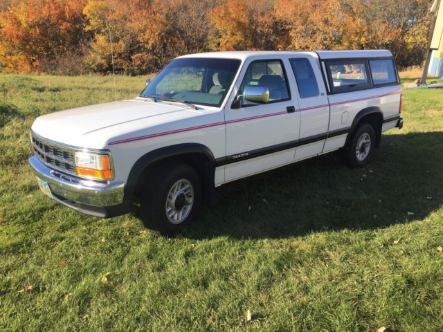 1992 Dodge Dakota LE
