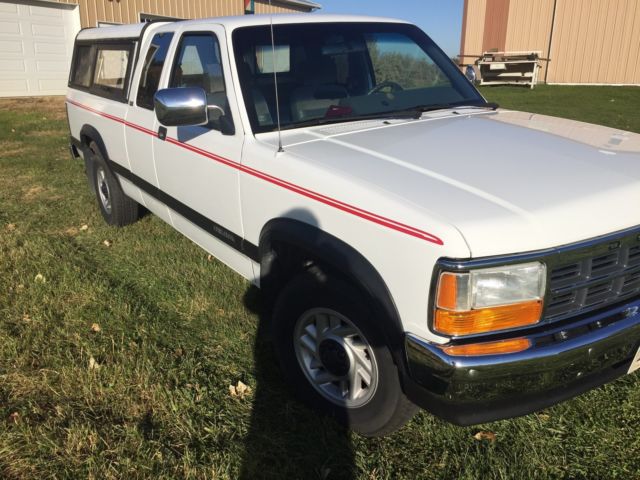 1992 Dodge Dakota LE - photo 3