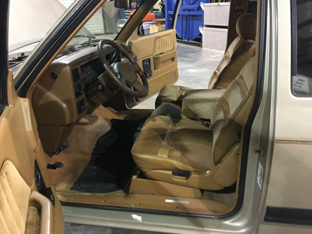 1992 Dodge Dakota LE Extended Cab Pickup 2-Door - photo 9