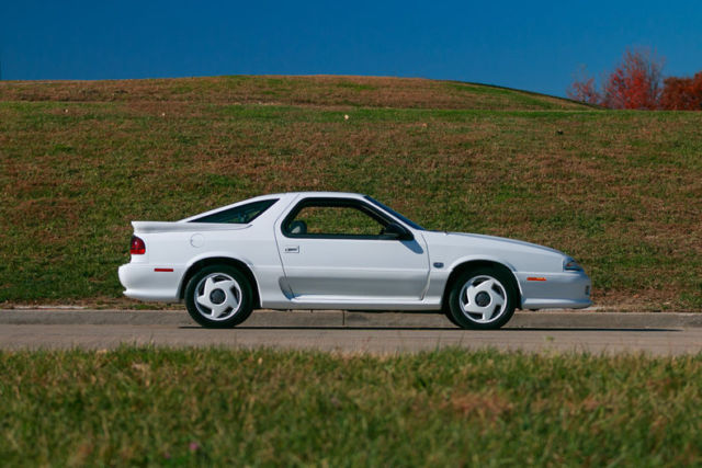 1992 Dodge Daytona - photo 10