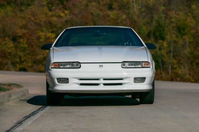 1992 Dodge Daytona - photo 2
