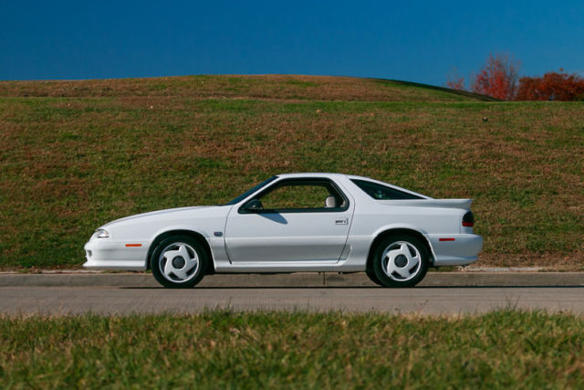 1992 Dodge Daytona - photo 4