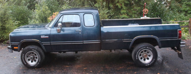 1992 Dodge Diesel Pickup W250 club cab 4x4 1992 Dodge Ram 2500 club cab deluxe