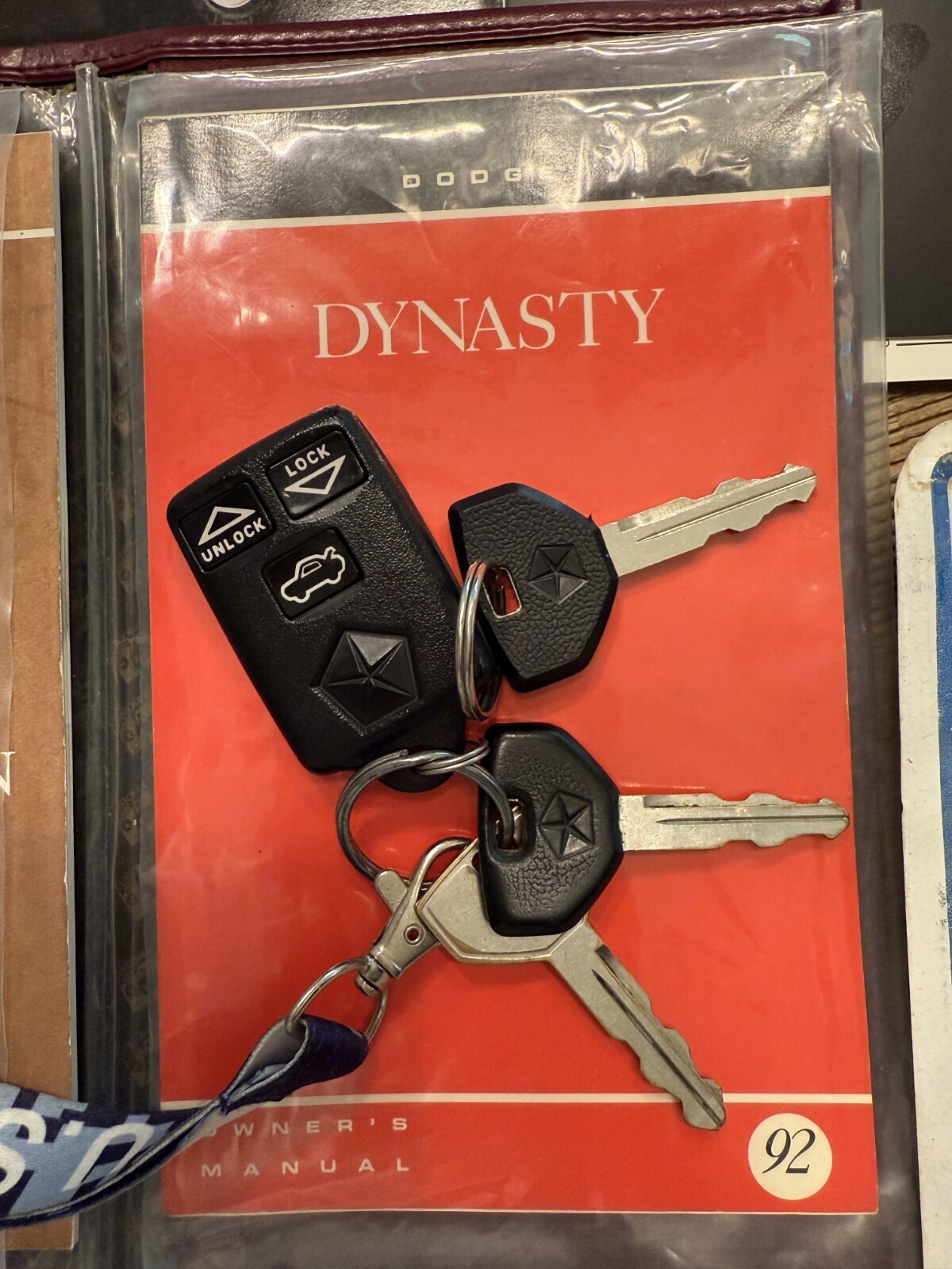 1992 Dodge Dynasty LE - photo 3