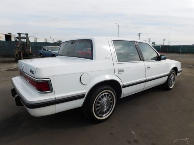 1992 Dodge Dynasty LE - photo 5
