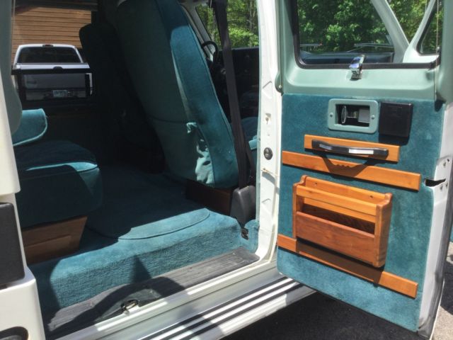 1992 Dodge Ram Van - photo 7