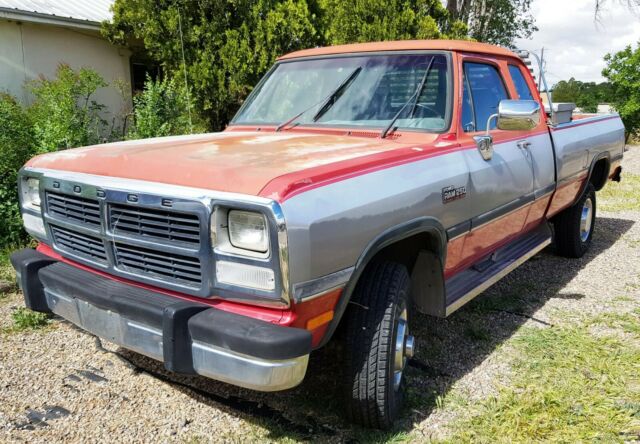 1992 Dodge pickup, cummins diesel,1st gen with factory intercooler, 5 speed, 4x4 1992 Dodge Ram 2500 LE package