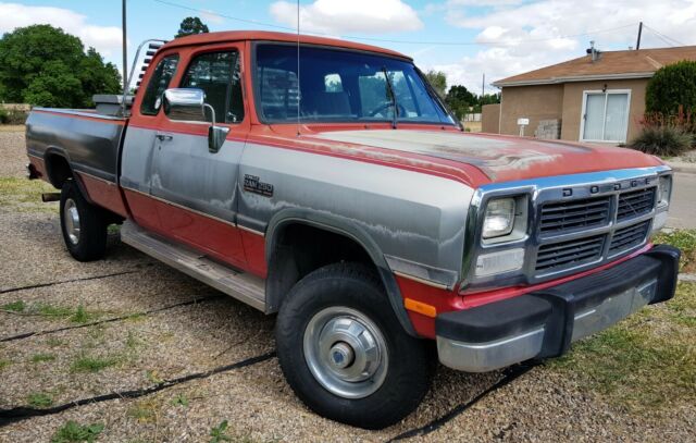1992 Dodge Ram 2500 LE package - photo 2