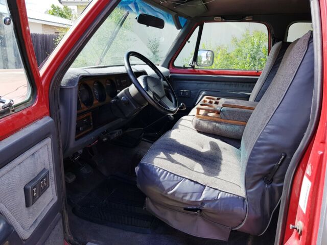 1992 Dodge Ram 2500 LE package - photo 9