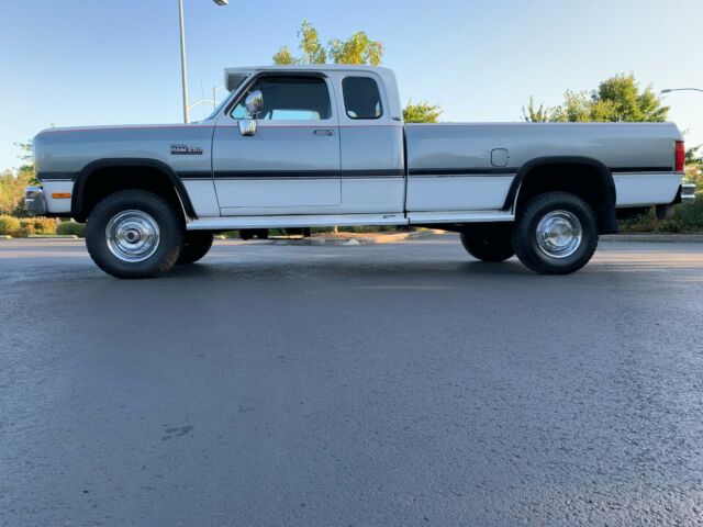 1992 Dodge Ram 2500 LE - photo 2