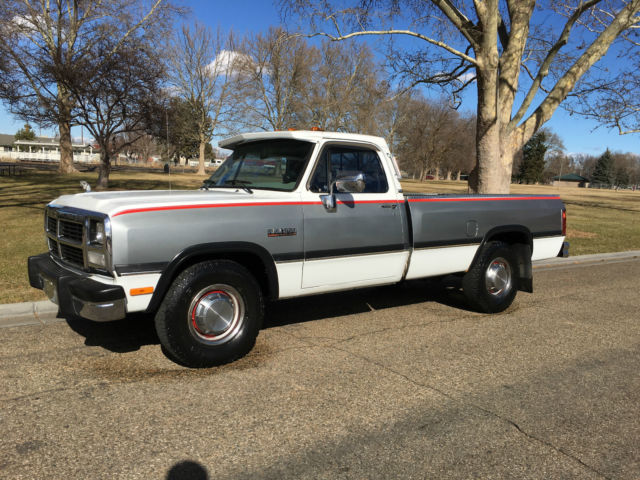 1992 Dodge Ram 2500 - photo 3