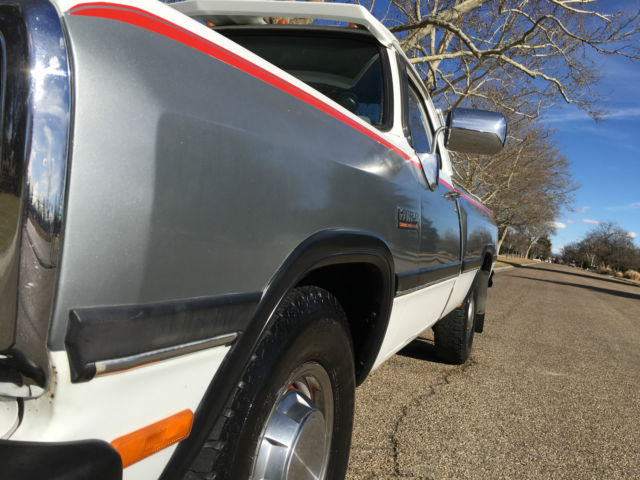 1992 Dodge Ram 2500 - photo 7