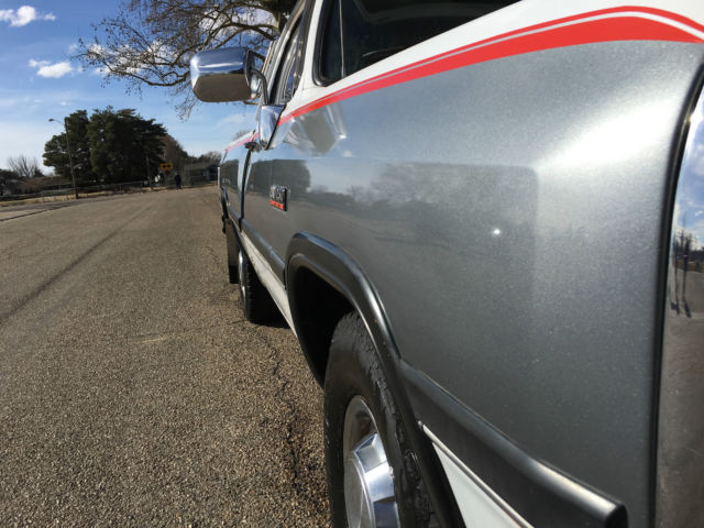 1992 Dodge Ram 2500 - photo 8