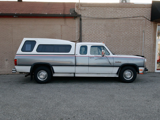 1992 Dodge Ram 2500 - photo 6