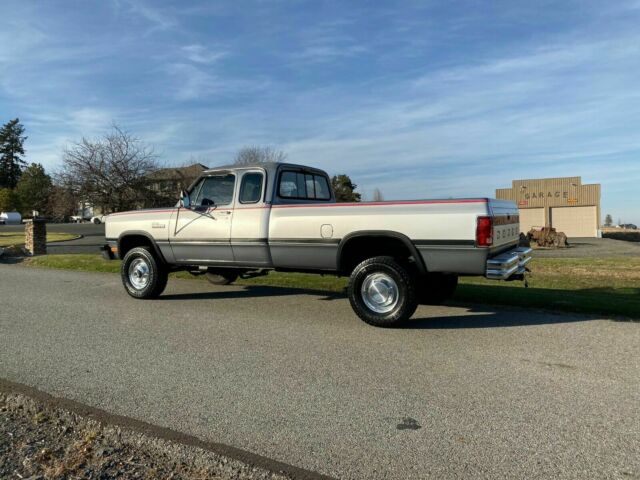 1992 Dodge Ram 2500 - photo 5