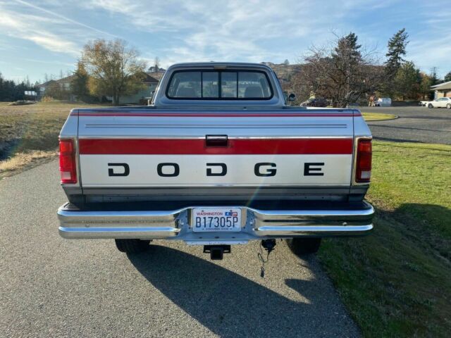 1992 Dodge Ram 2500 - photo 8