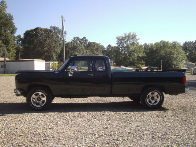 1992 Dodge Ram 2500 - photo 9
