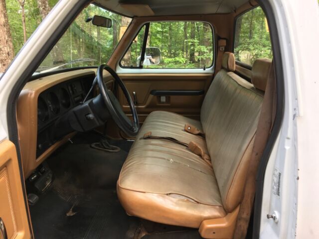 1992 Dodge W150 - photo 12