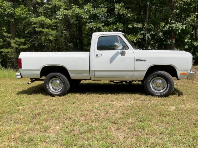 1992 Dodge W150 - photo 3