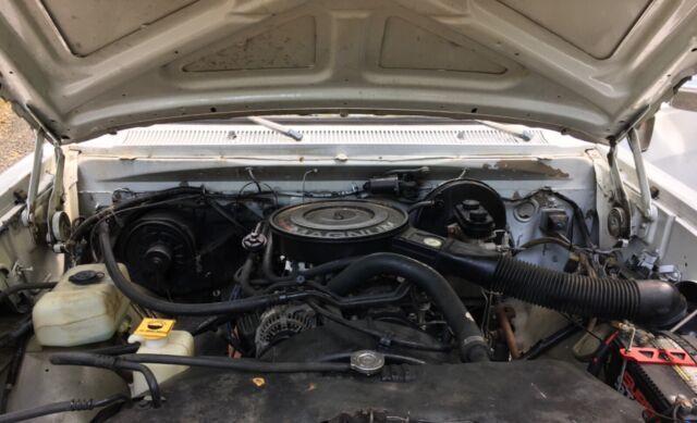 1992 Dodge W150 - photo 8