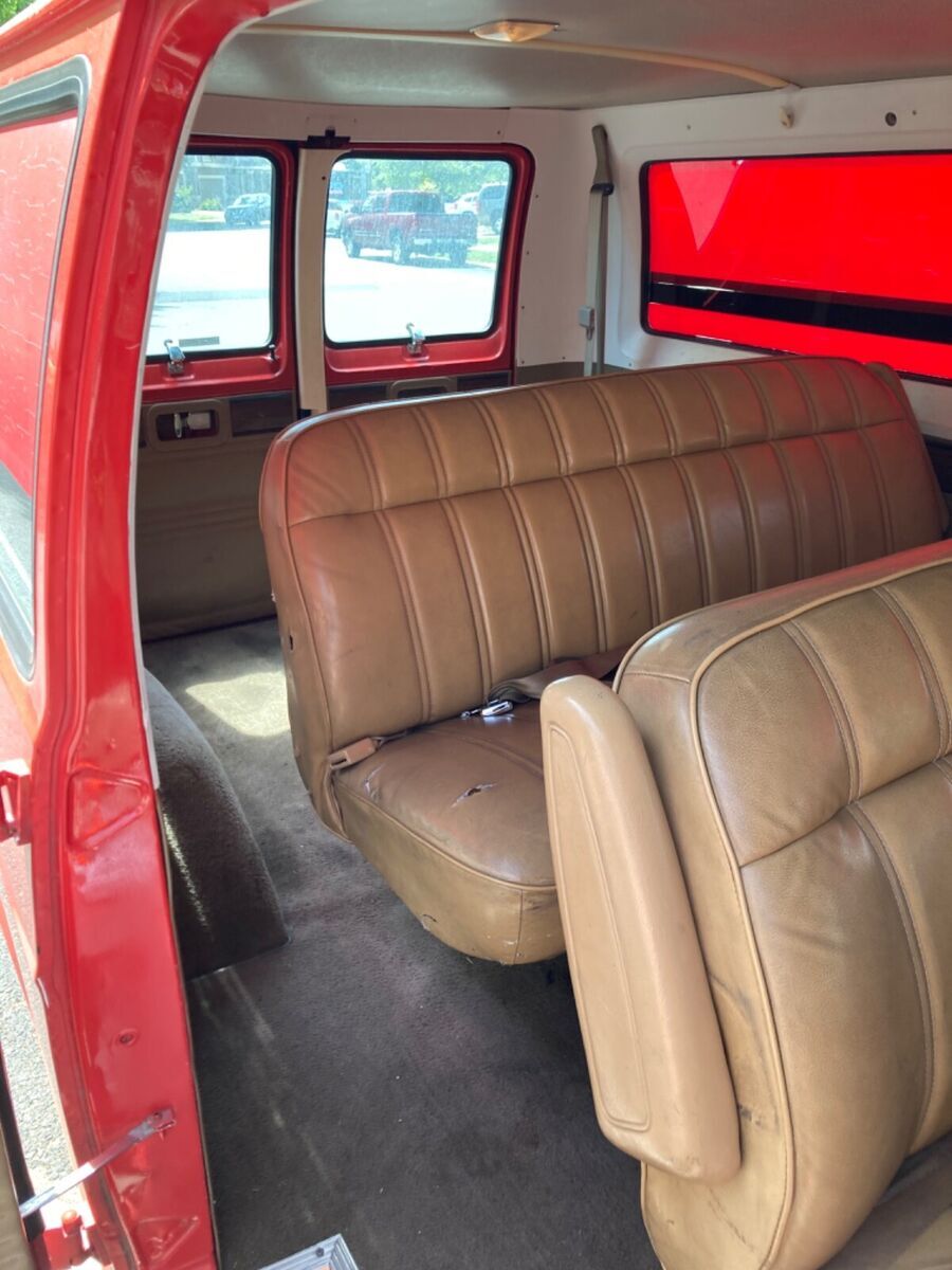 1992 Dodge Ram Van - photo 13