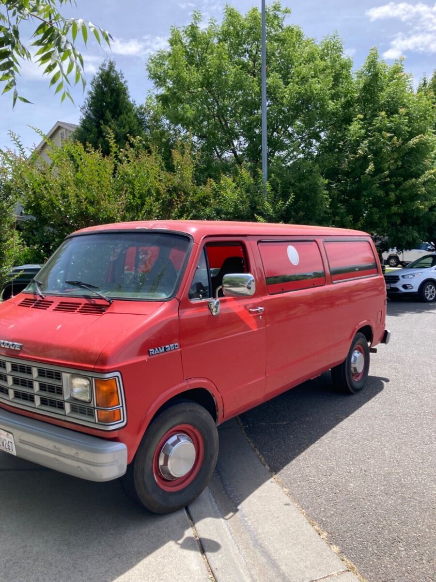 1992 Dodge Ram Van - photo 2
