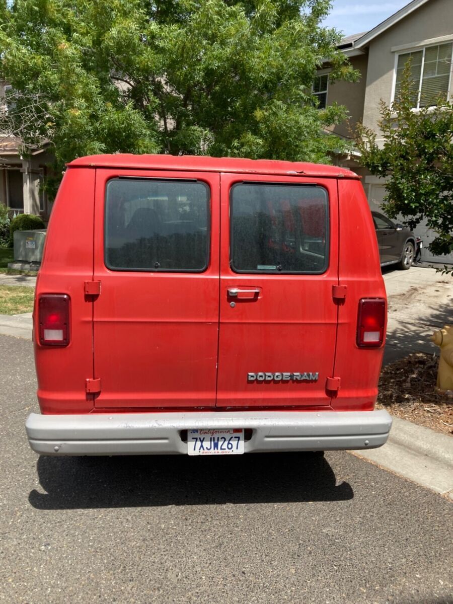 1992 Dodge Ram Van - photo 7