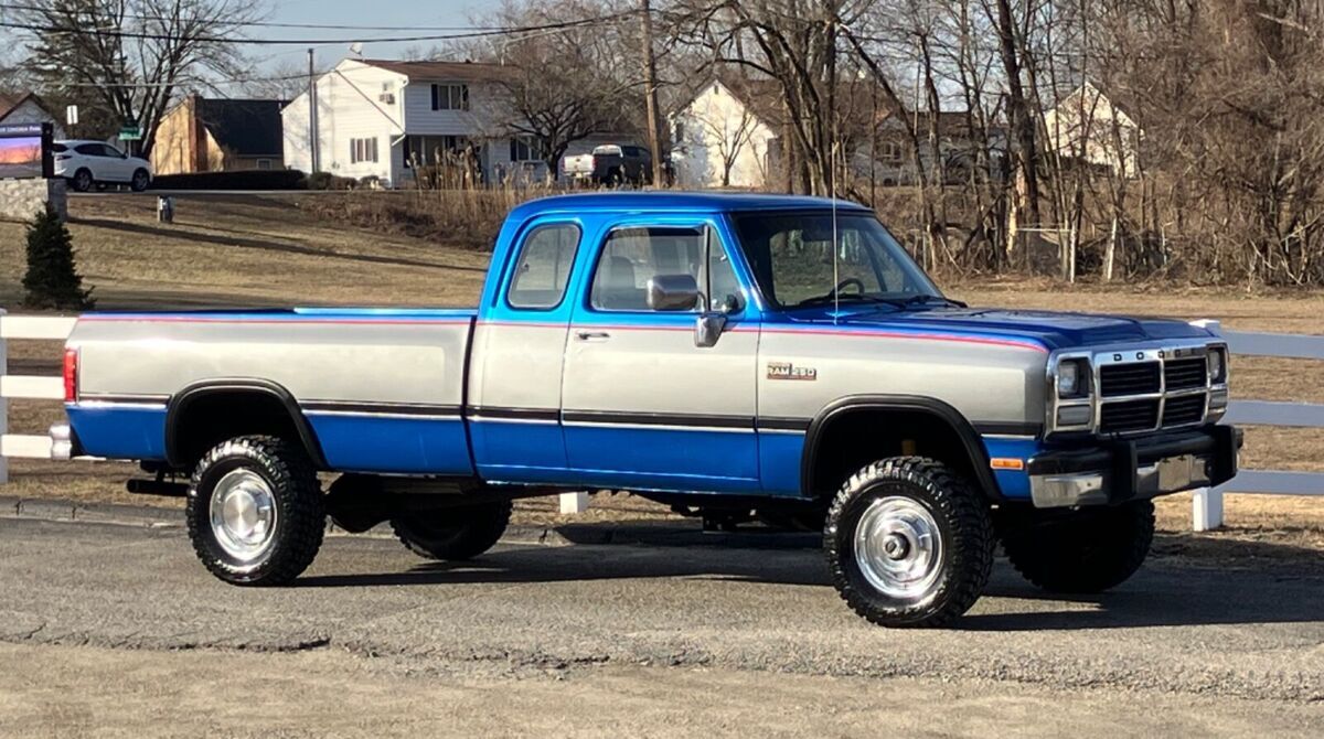 1992 Dodge Ram 2500 LE - photo 3