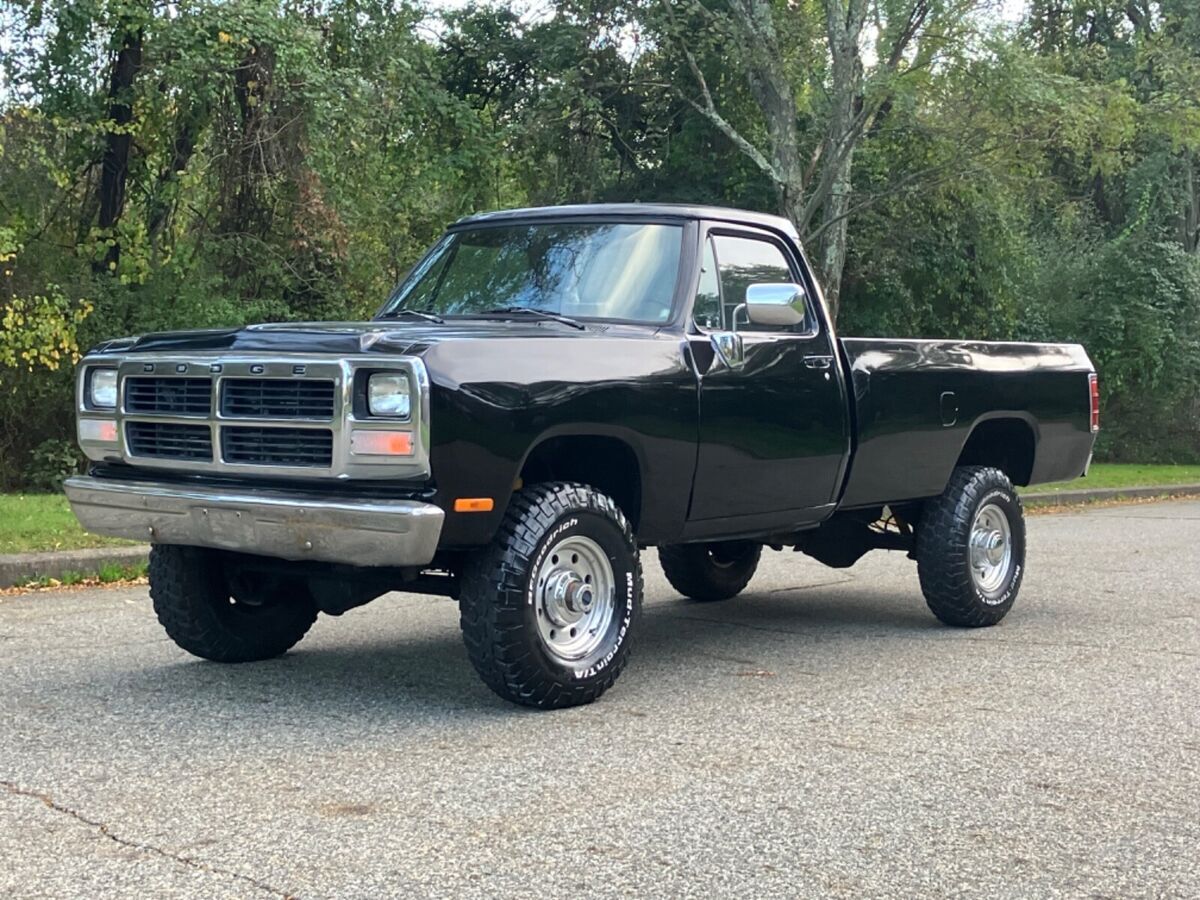 1992 Dodge Ram 2500 - photo 9