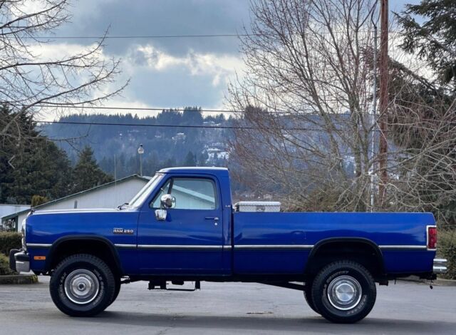 1992 Dodge D250 & W250 LE 2500 5-SPEED 5.9L 12-VALVE DIESEL
