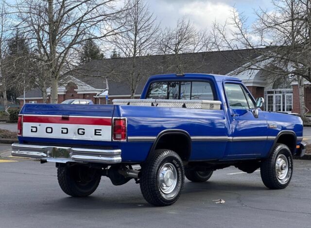 1992 Dodge D250 & W250 LE 2500 5-SPEED 5.9L 12-VALVE DIESEL - photo 6