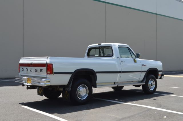 1992 Dodge Ram 2500 - photo 7