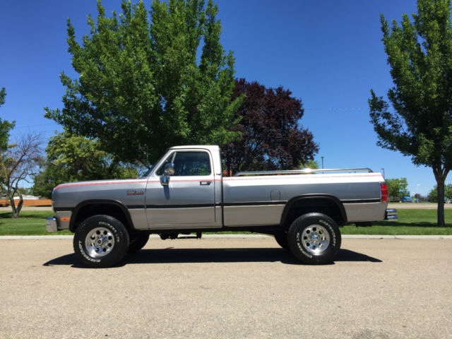 1992 DODGE RAM250 LE 4X4 5.9L TURBO DIESEL MANUAL WITH ONLY 78.383 ACTUAL MILES 1992 Dodge Ram 2500 LE