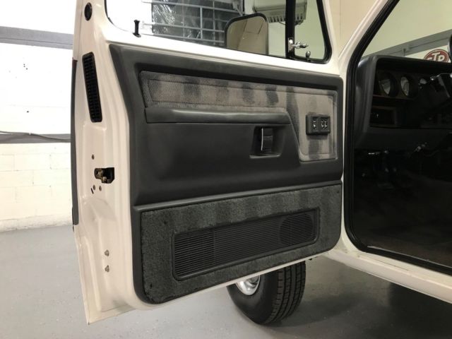 1992 Dodge Ram 2500 LE - photo 13