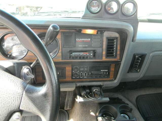 1992 Dodge Ram 3500 - photo 12