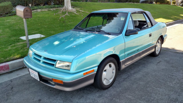 1992 Dodge Shadow ES Convertible 2-Door 2.5L 1992 Dodge Shadow ES Convertible 2-Door