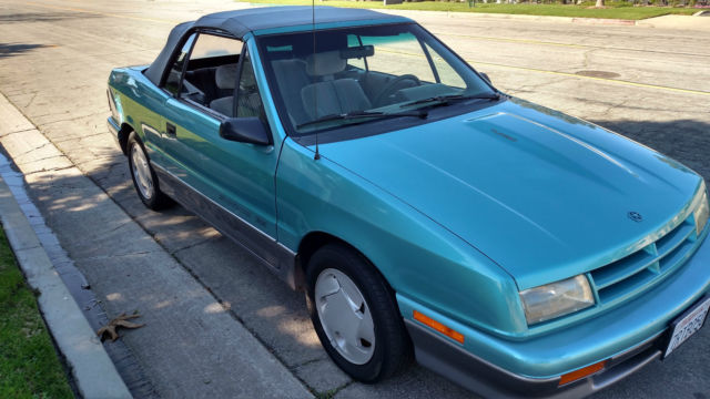 1992 Dodge Shadow ES Convertible 2-Door - photo 3
