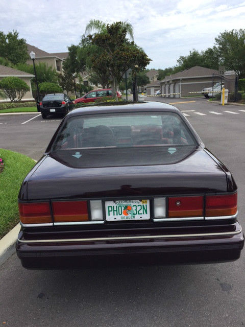1992 Dodge Spirit Base Sedan 4-Door - photo 7