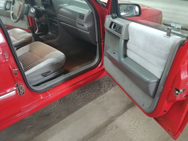 1992 Dodge Spirit ES - photo 10