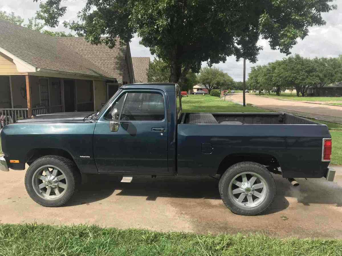 1992 Dodge W150 W150 - photo 2