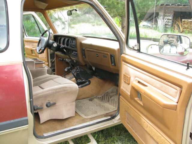 1992 Dodge Ram 2500 - photo 10