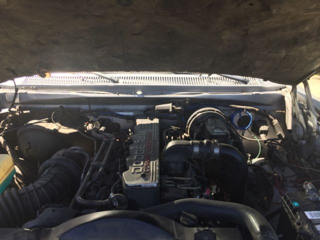 1992 Dodge Ram 2500 - photo 10