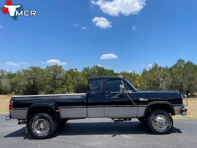 1992 Dodge W350 - 4x4 - 5 Speed Manual - Texas Truck - 12V Cummins - 3500 D350 - photo 9