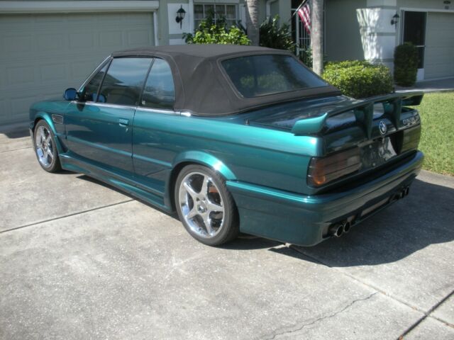 1992 BMW 3-Series Monochrome Paint Scheme - photo 2