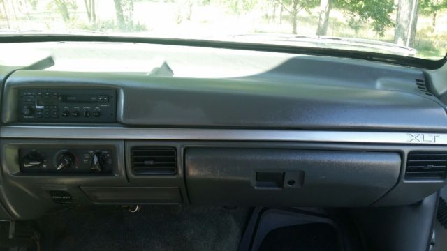 1992 Ford F-350 - photo 8